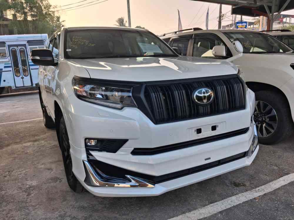 Toyota land cruiser prado