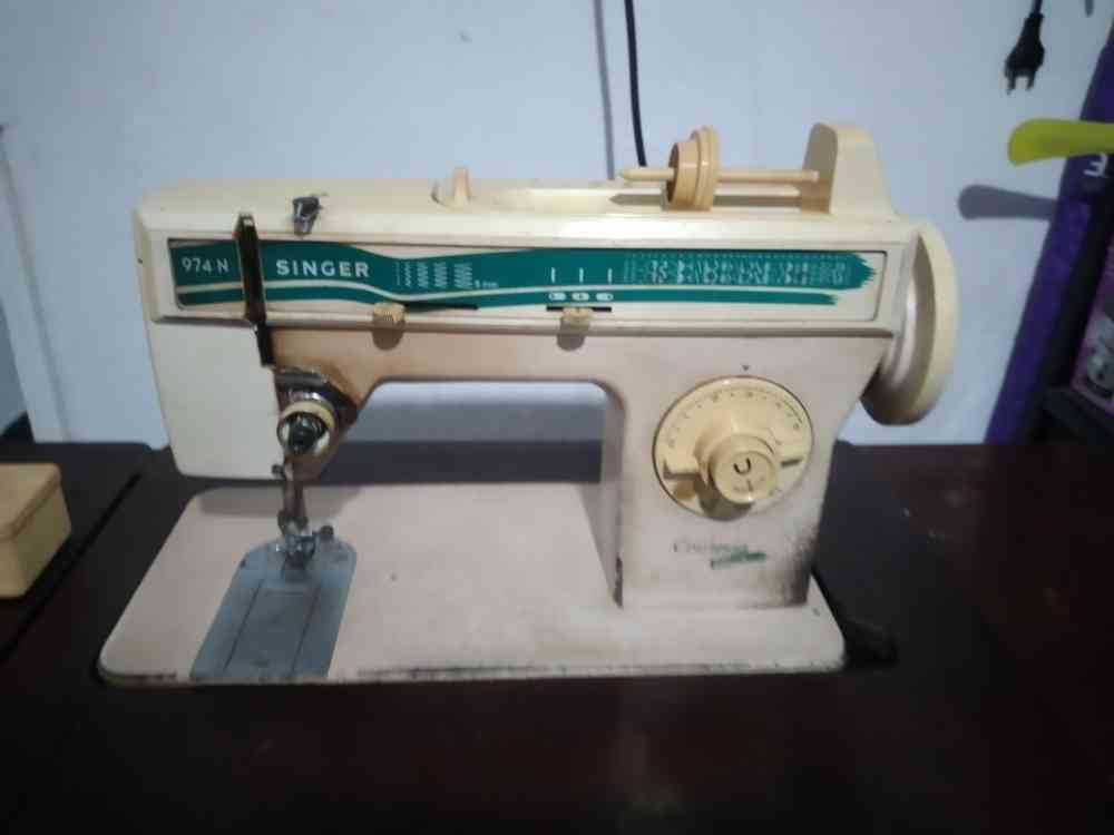 Sewing machine for sale