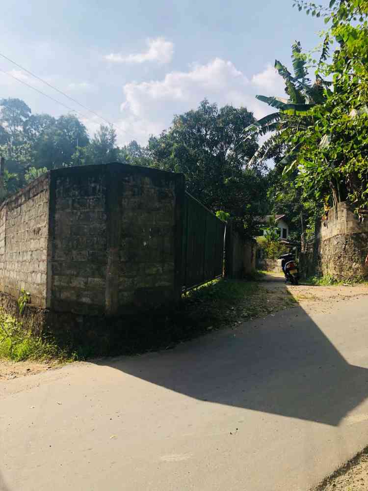 Land for sale in katugasthota