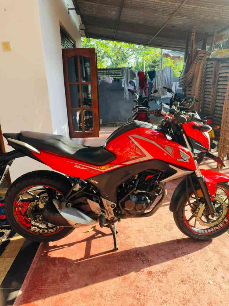 CB Hornet 160R