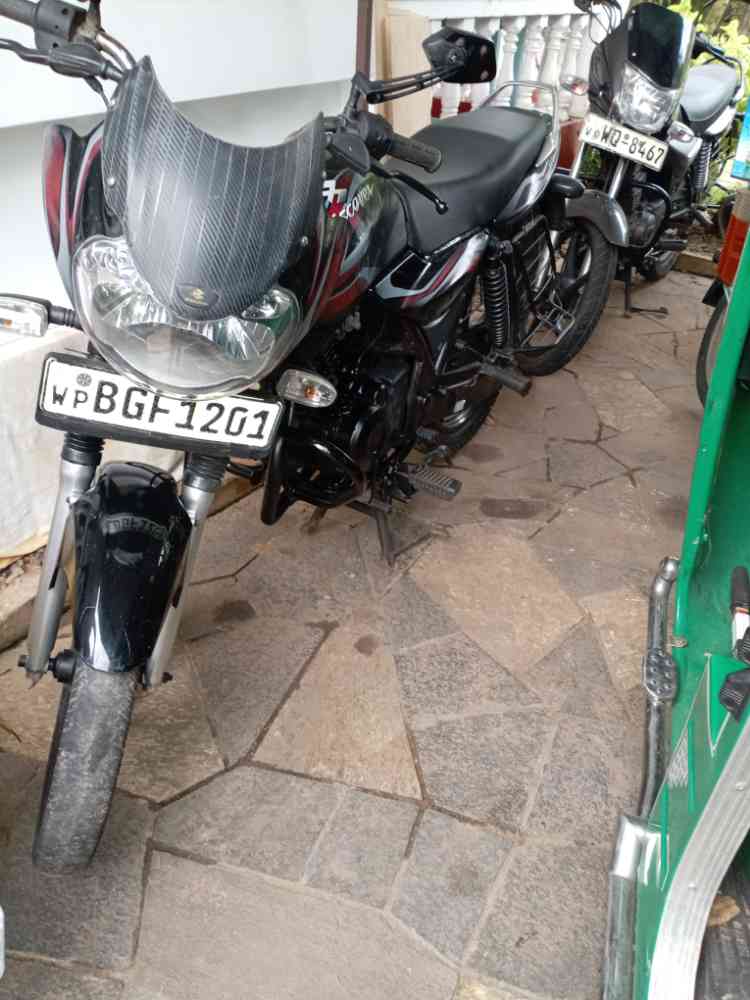 Bajaj discover 100