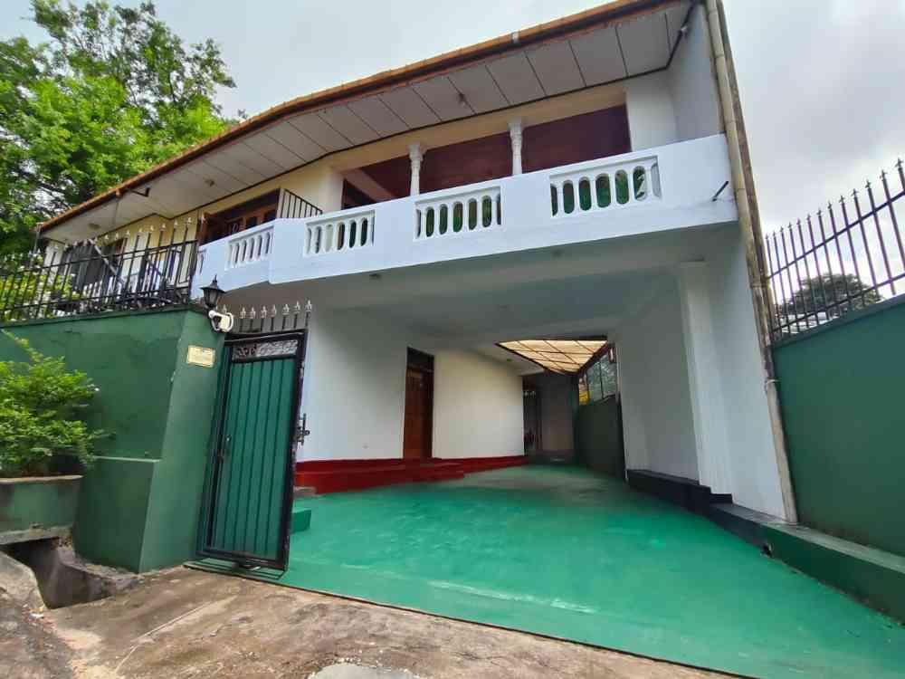 House for sale in battaramulla