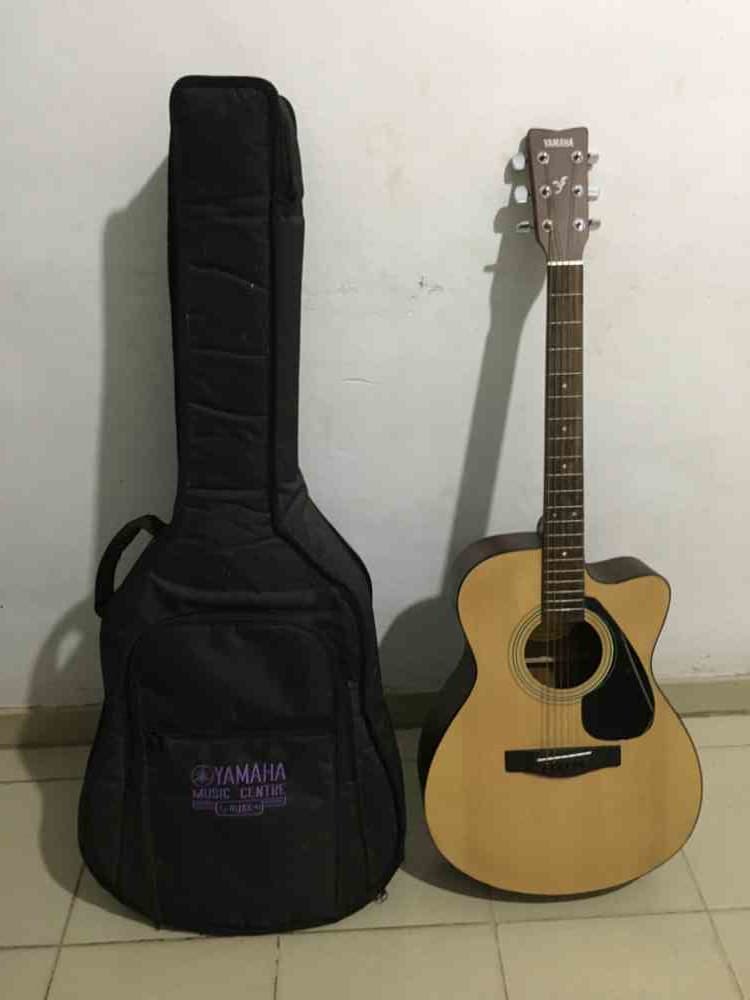 Yamaha guitar for sale