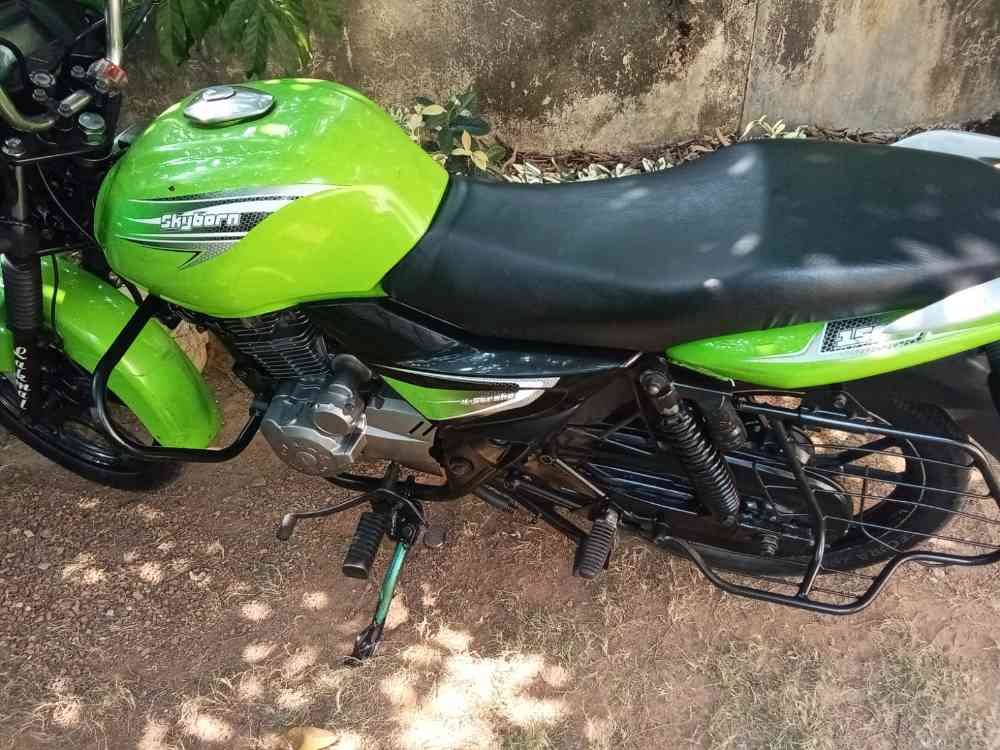 Demak skyborn