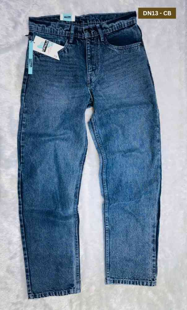 Trendy denim trousers for a perfect casual look