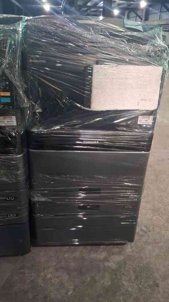 Toshiba photocopy machine