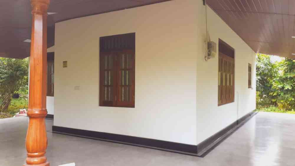 House for sale in ambalanthota