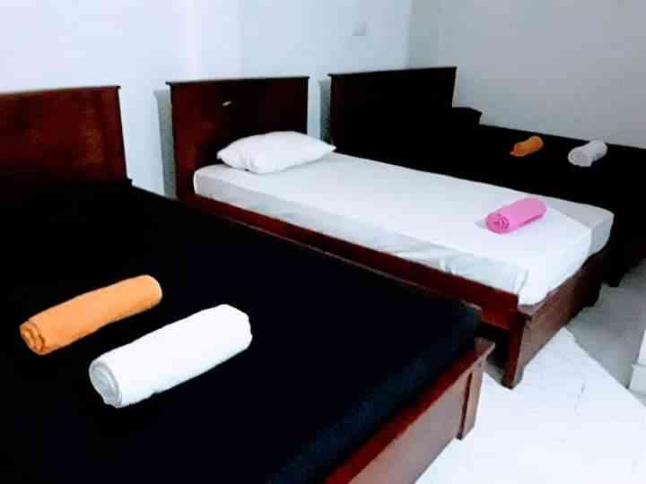 Black and white kandy guest house