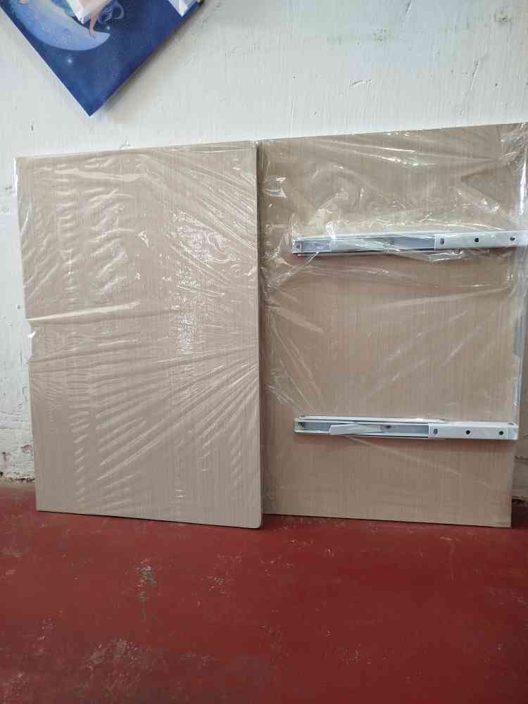 Foldable wall mountable table