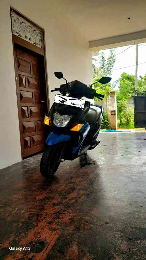 Yamaha ray zr