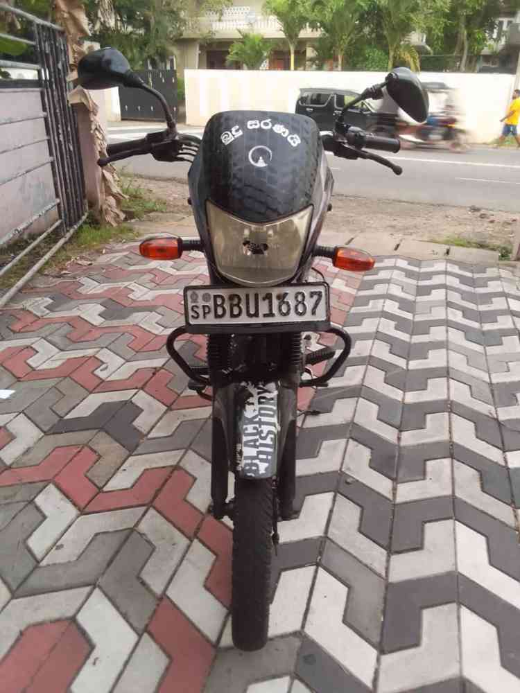 Bajaj platina