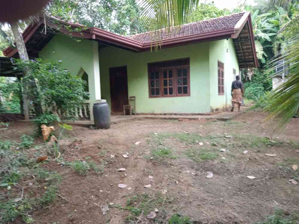 House for sale in beliatta