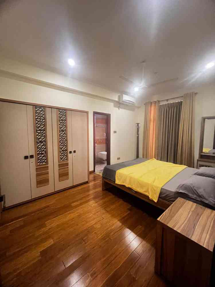 Dehiwala zoo road 3BHK fully furnished apartment