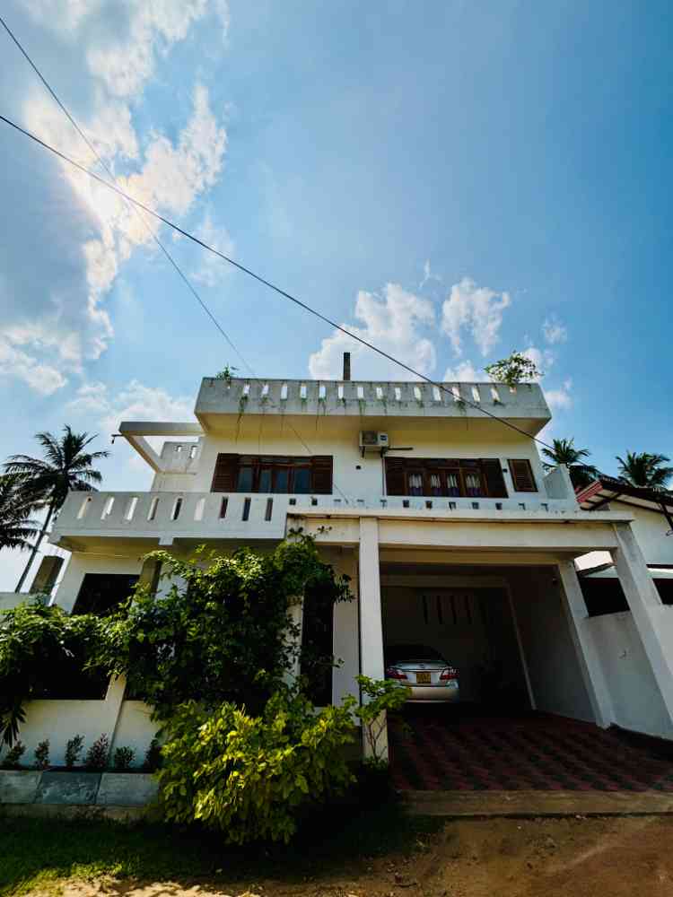 Luxurious accommodation in anuradhapura