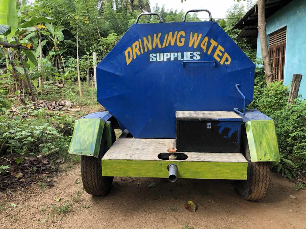 Water bowser with trailer