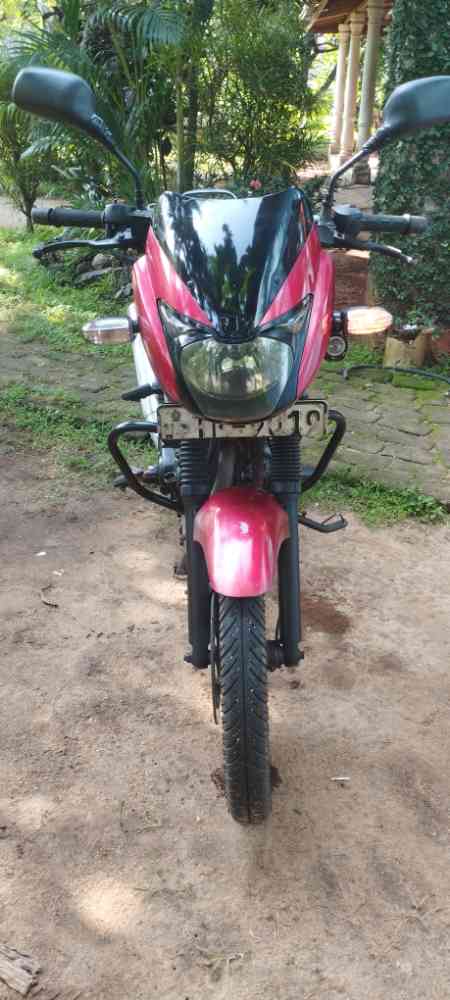 Bajaj pulsar 180