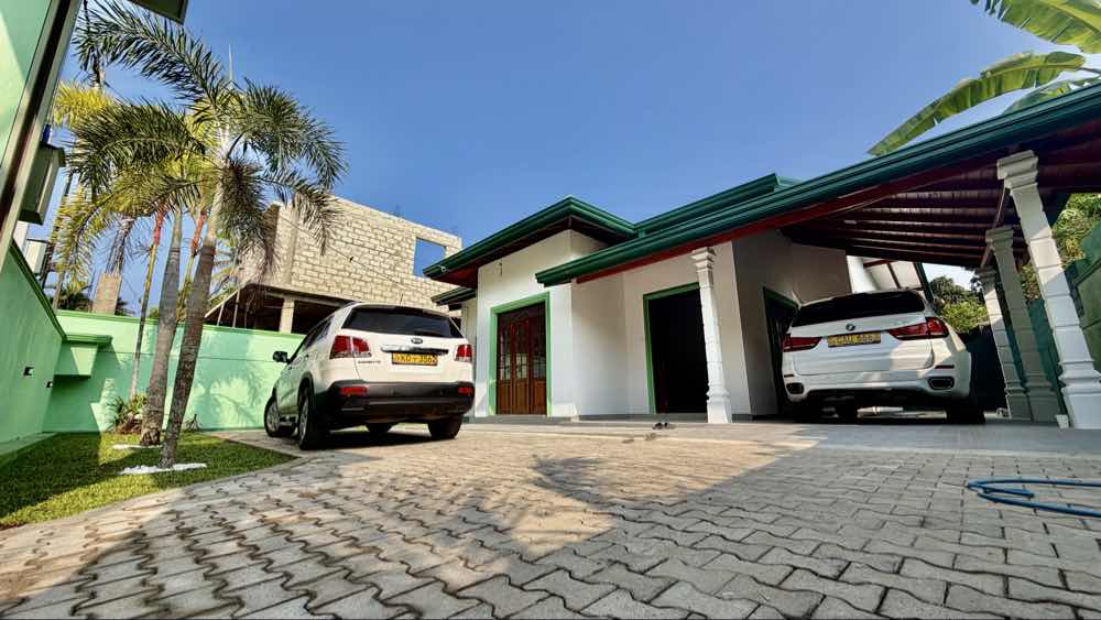Luxury brand new house for sale in wadduwa