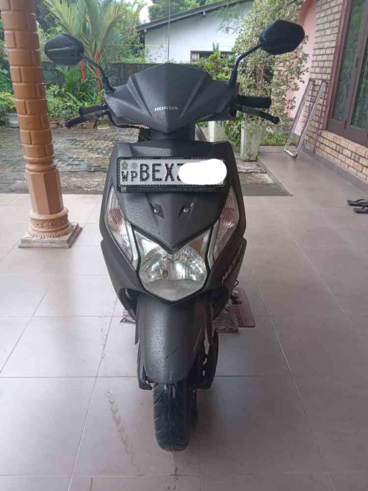 Honda dio 2017