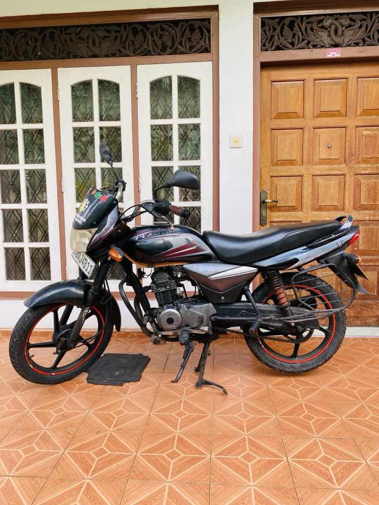 Bajaj platina