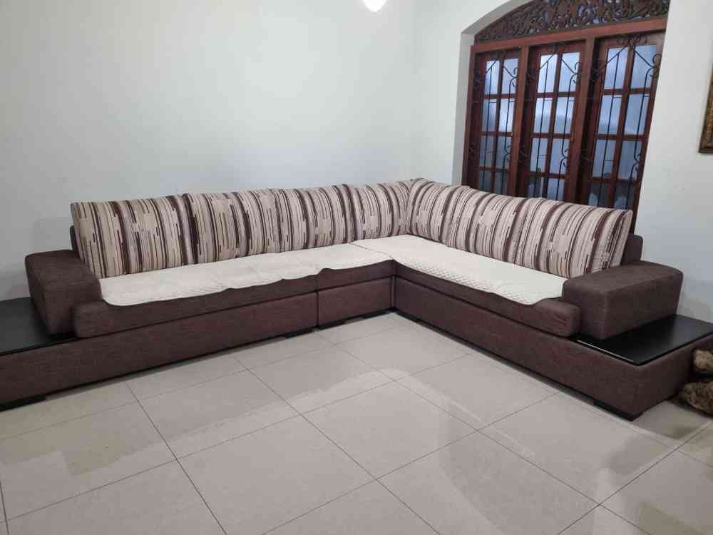 Damro sofa set