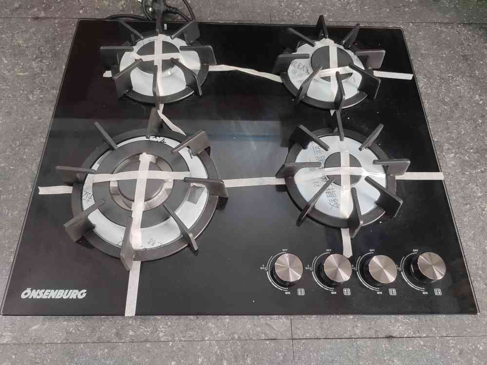4 burners gas cooker