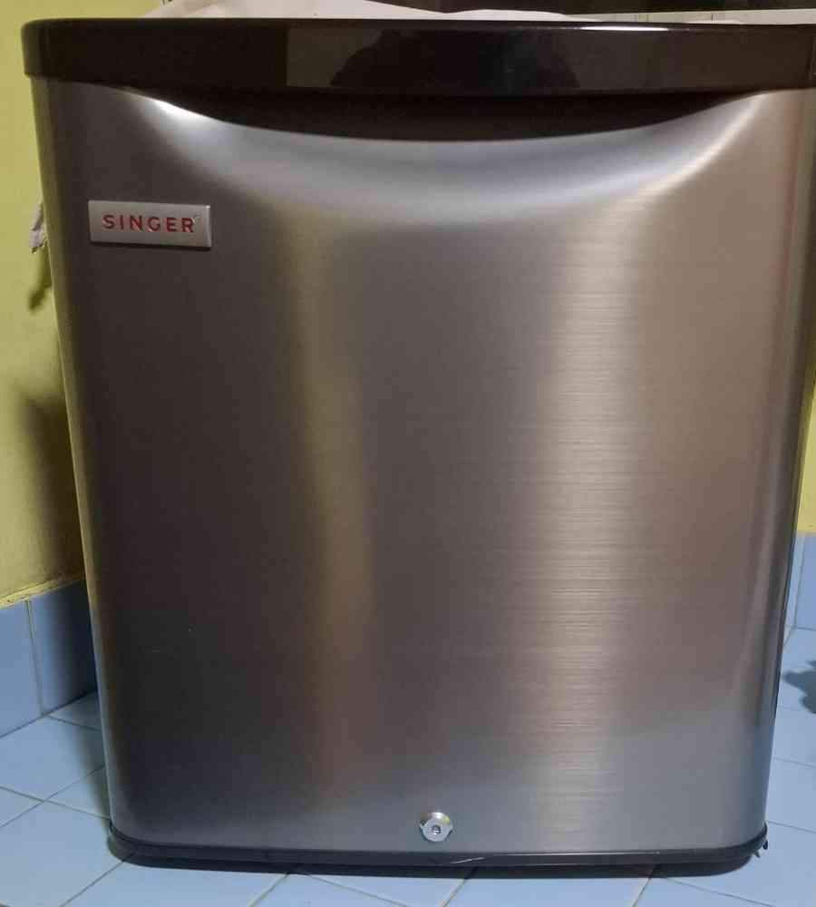 Singer refrigerator