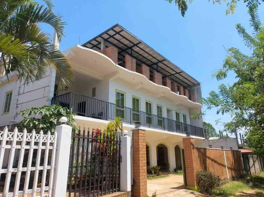 Guest house for sale