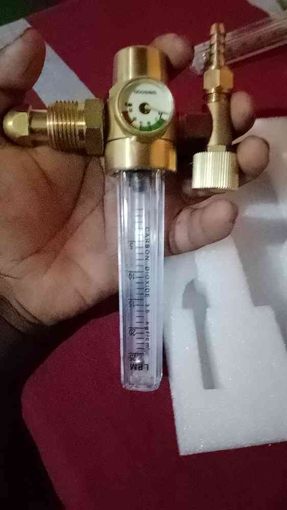 Gas regulator