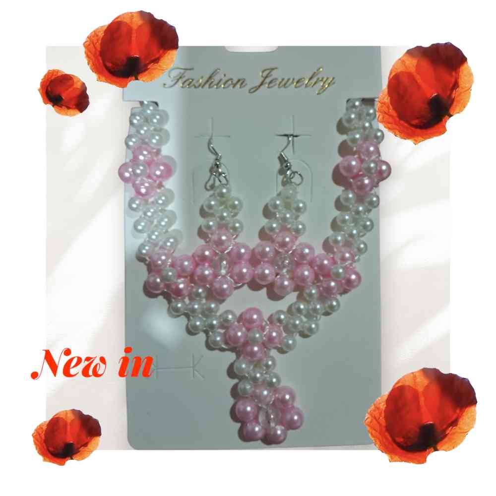 Pearl necklace set