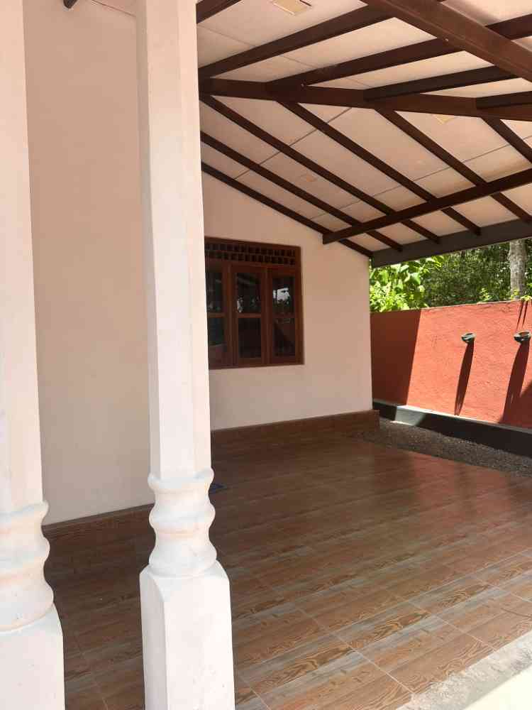 House for sale in kandana