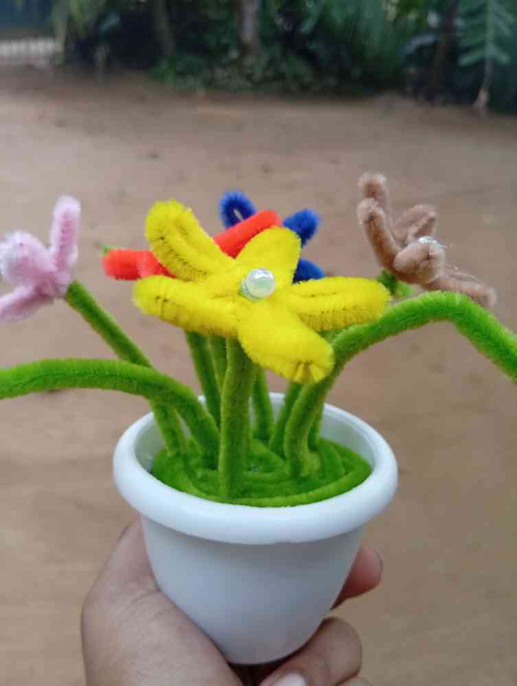 Flower pots
