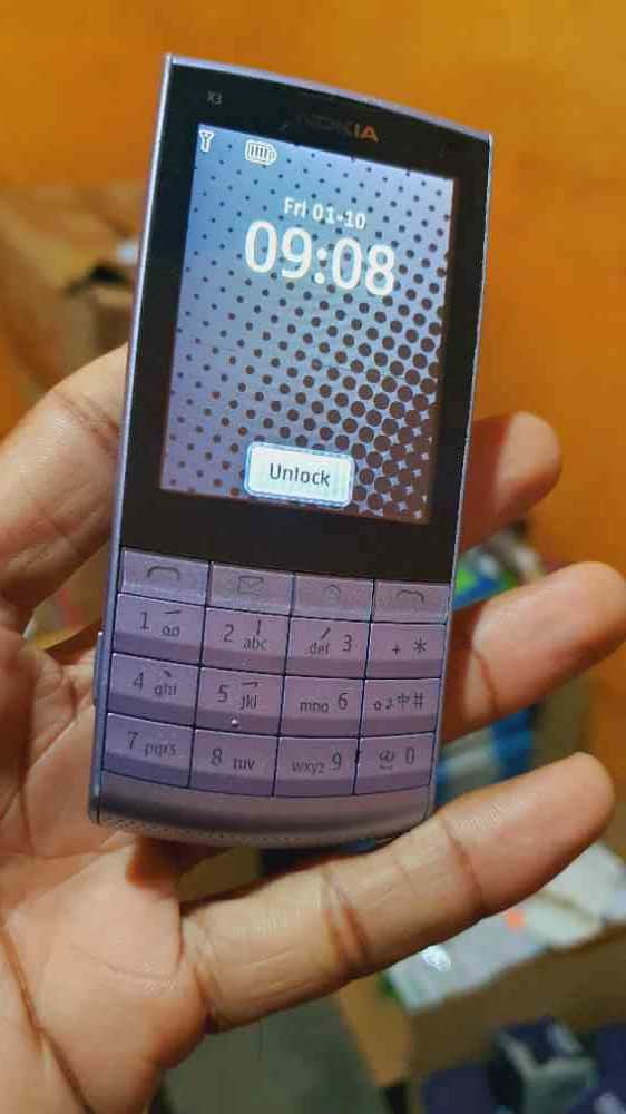 Nokia X3-02