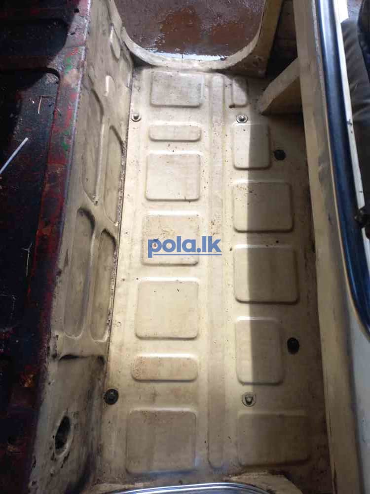 Bajaj three-wheeler - photo 3