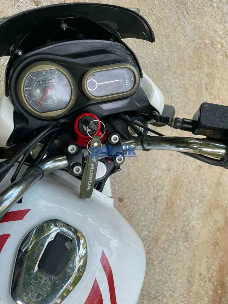 Bajaj v15 motorbike for sale 2016 model - photo 6