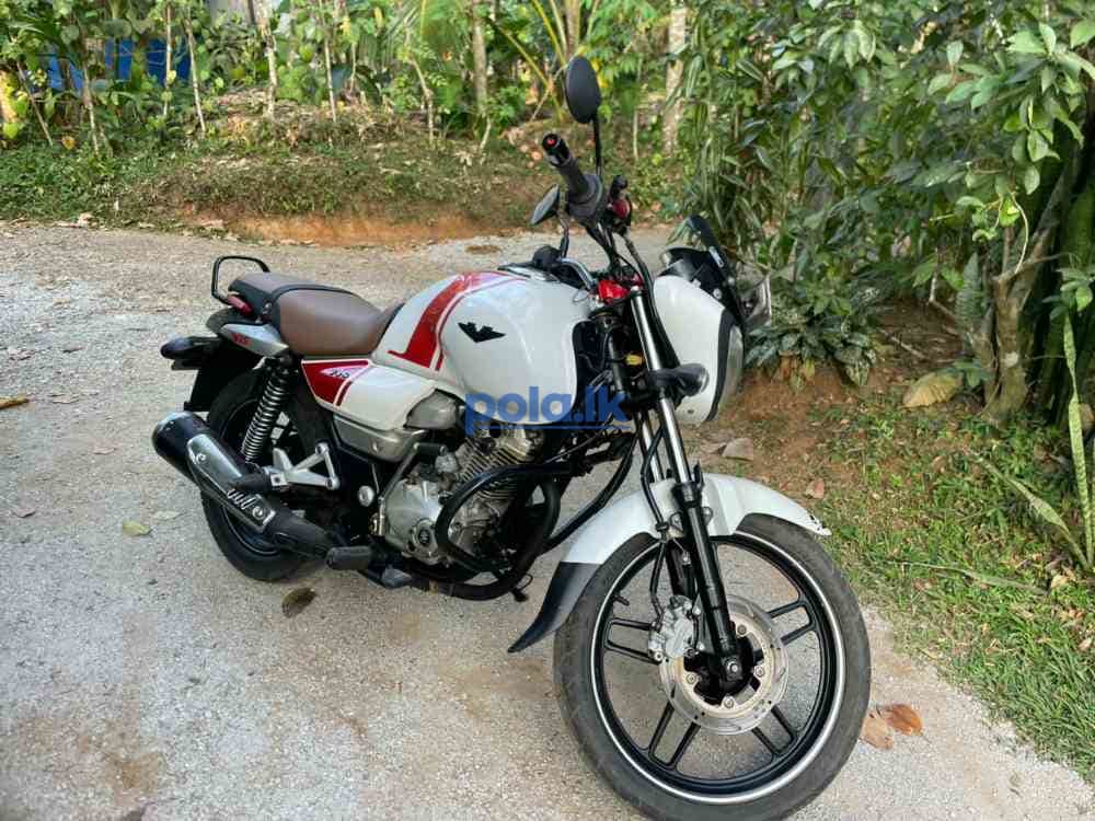 Bajaj v15 motorbike for sale 2016 model - photo 1