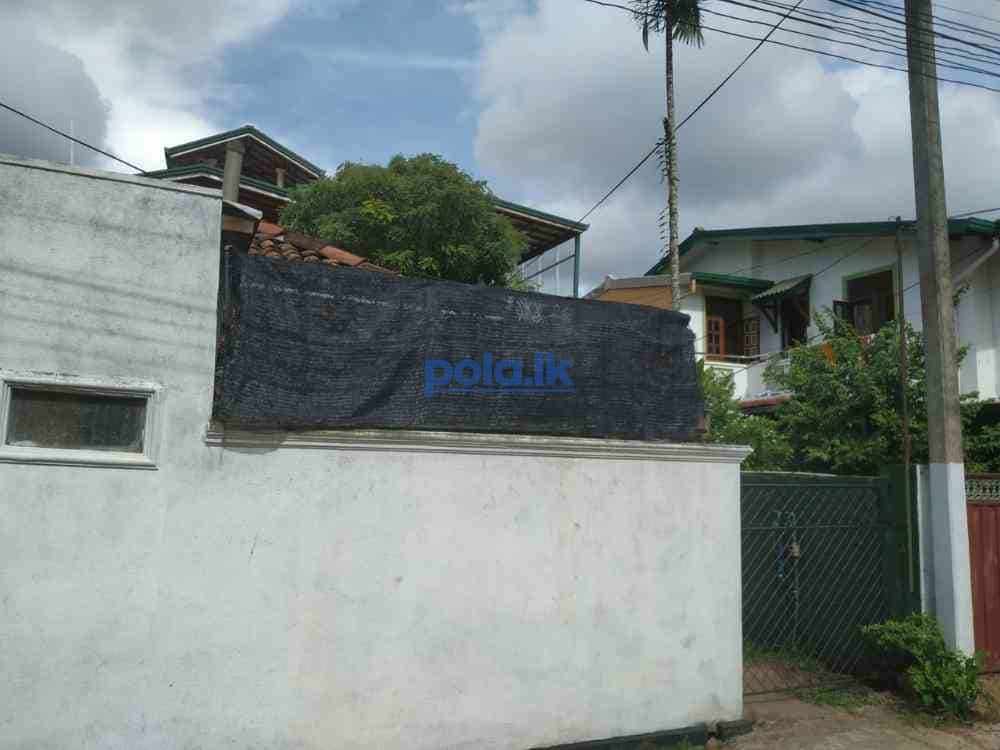 House for sale in nugegoda - photo 1