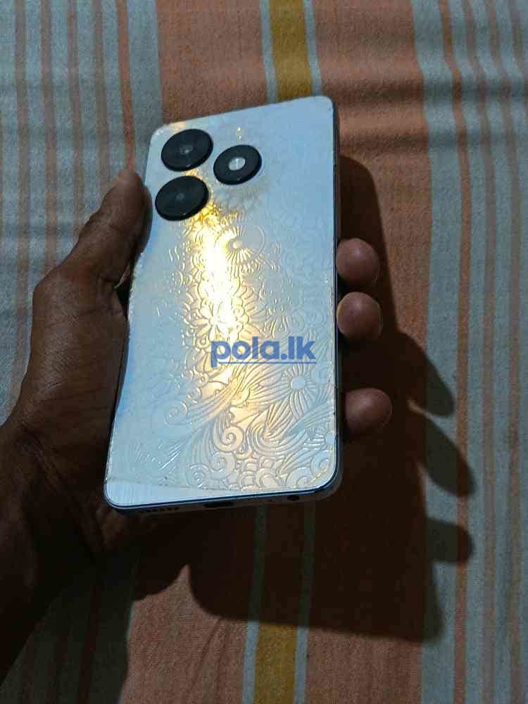 Mobile box & original charger include - photo 1