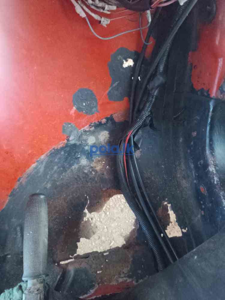 Bajaj three wheeler - photo 6