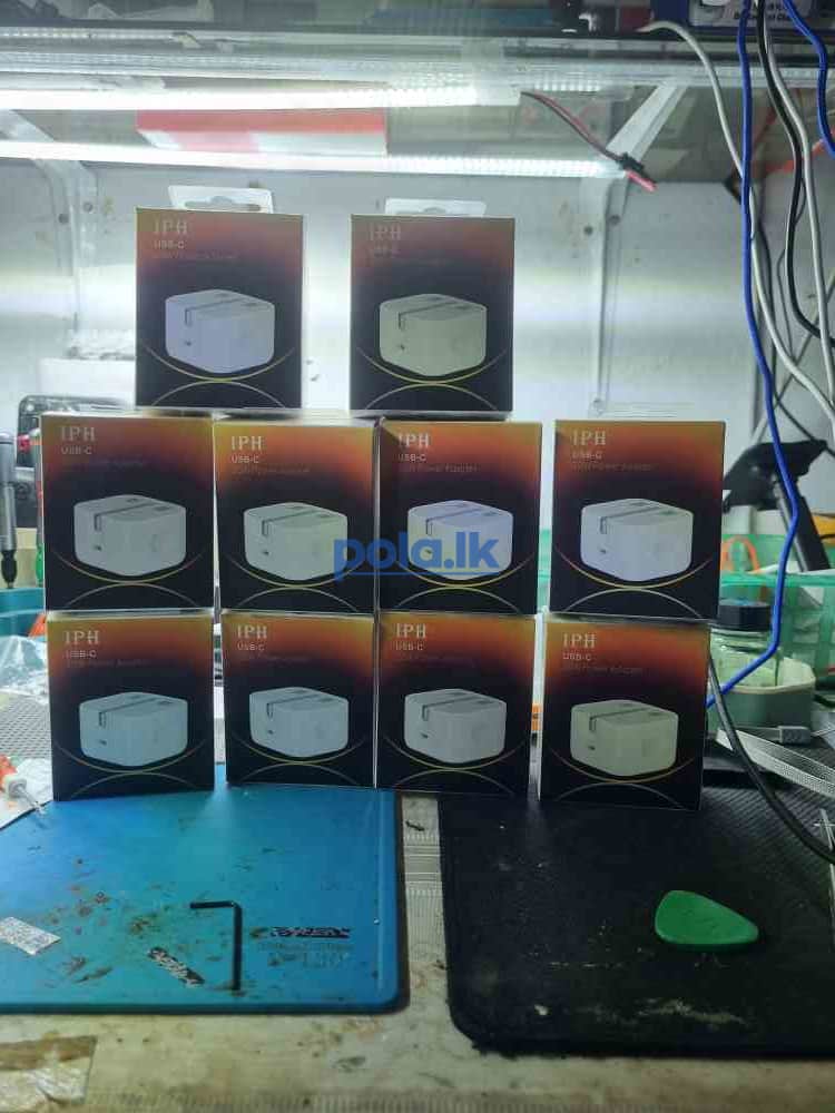 iPhone 20w charger - photo 1