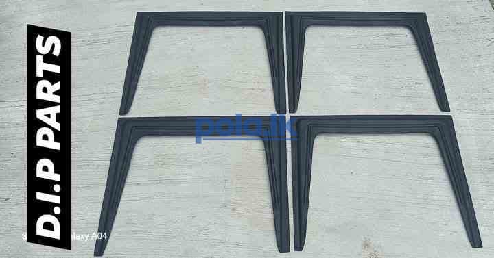 Leyland bus wheel cups and other fiber items - photo 3
