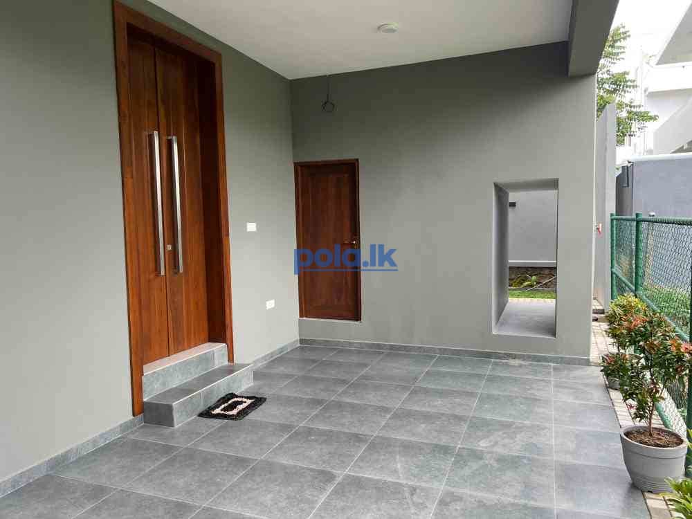 Modern new house for sale in polgasowita - photo 2