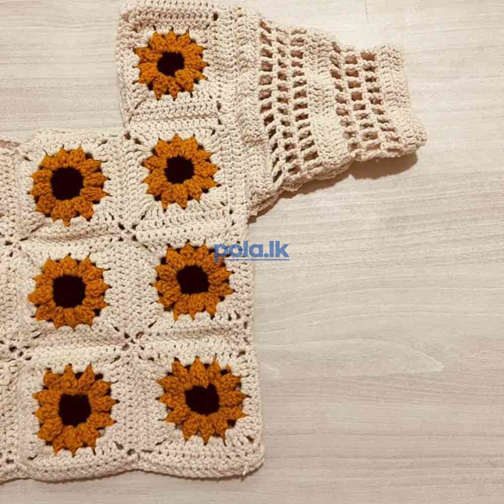 Crochet sunflower crop top - photo 2