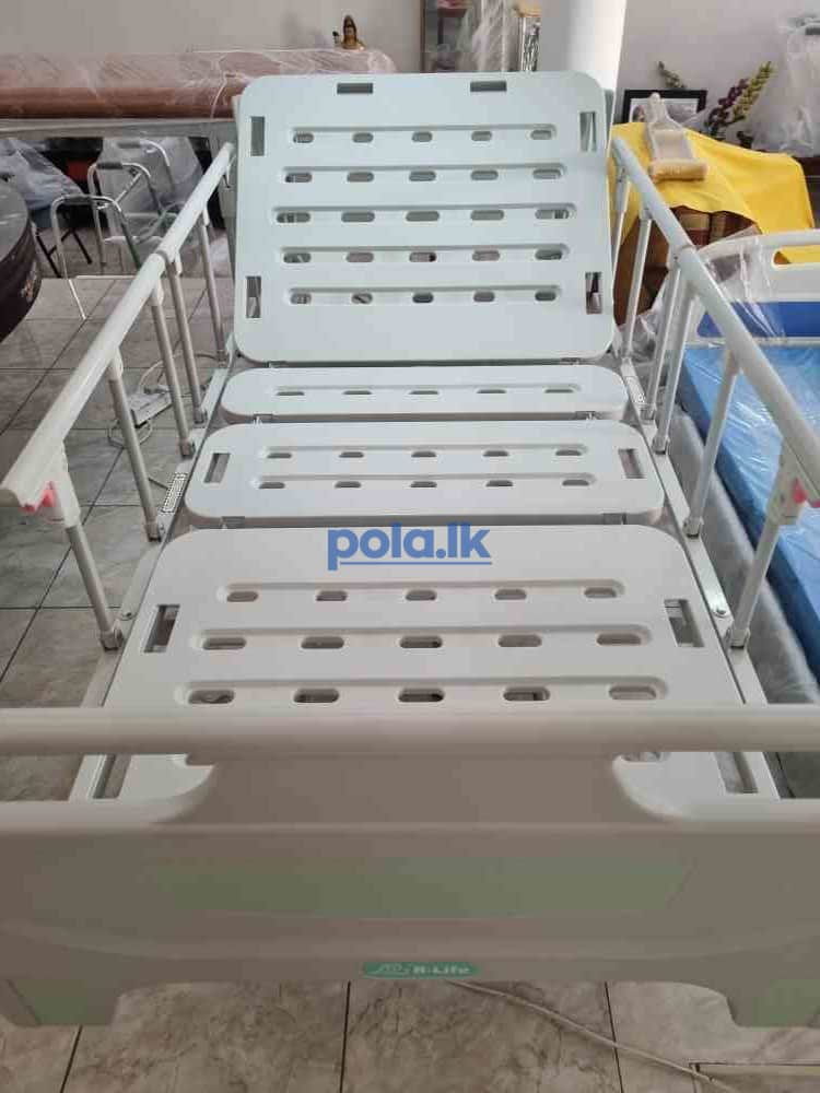 Four function electric hospital beds - photo 9