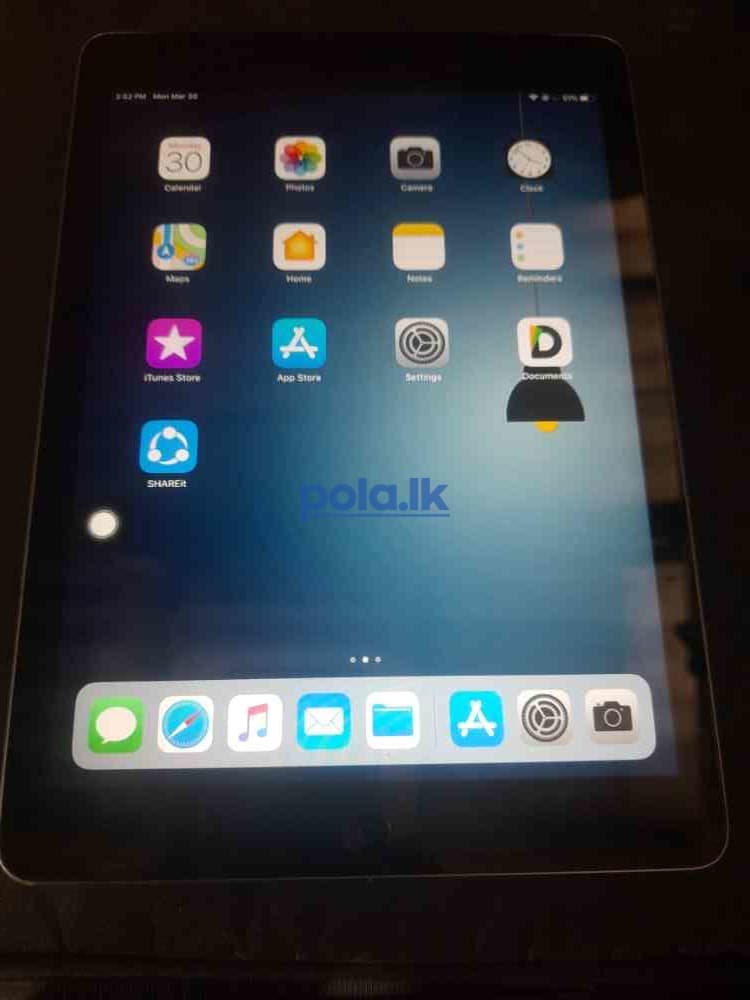 ipad 1 - photo 1