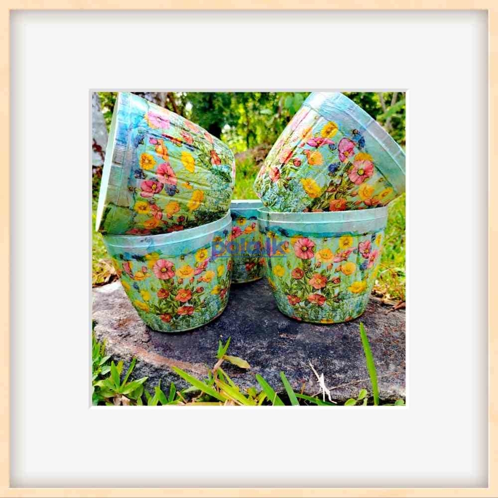Plastic Indoor and out door flower pots - photo 9
