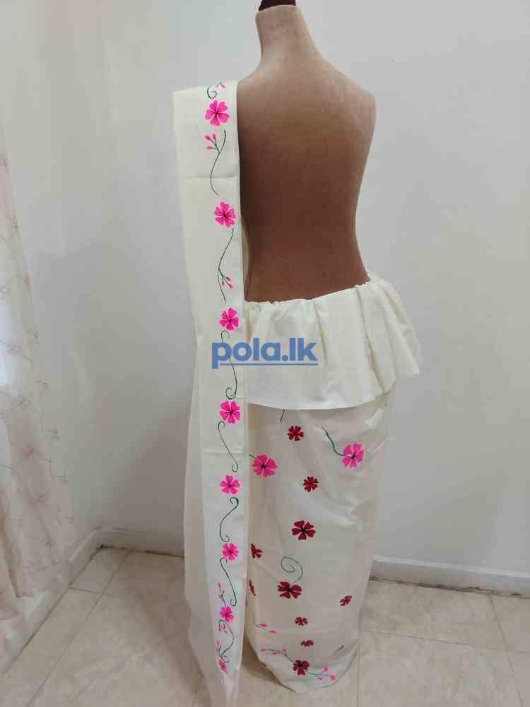 Lace cotton hand painted sakura blossom saree - photo 14