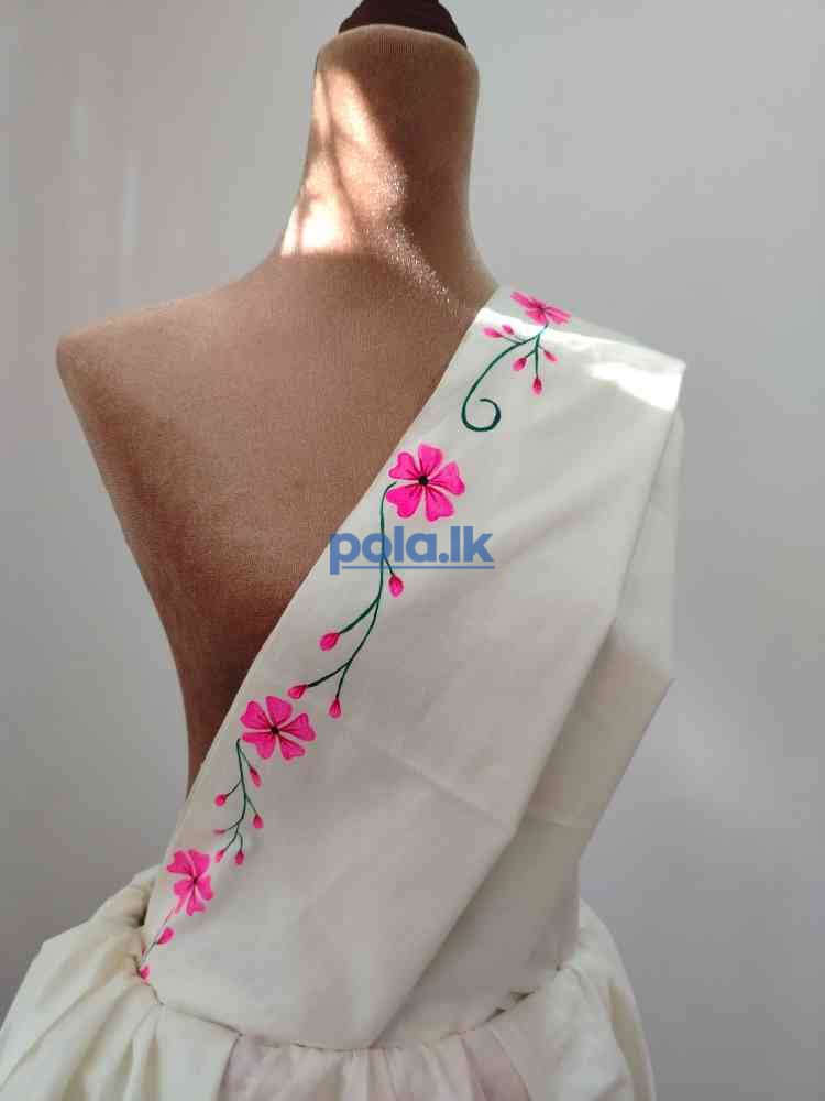 Lace cotton hand painted sakura blossom saree - photo 6