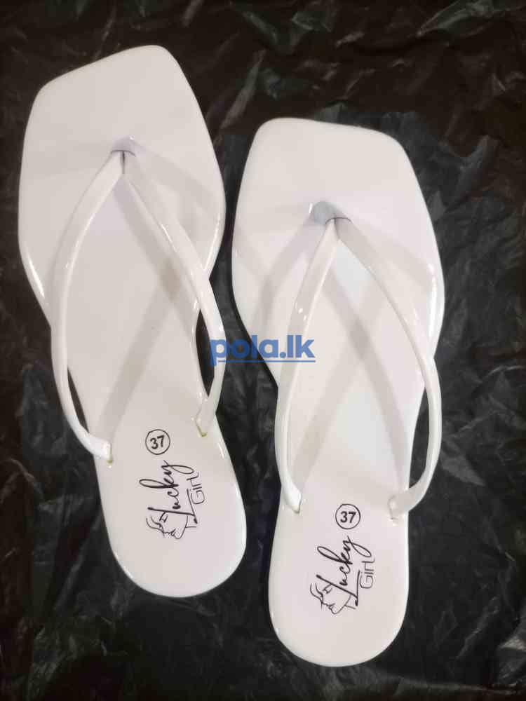 Good quality ladies slipper's - photo 1
