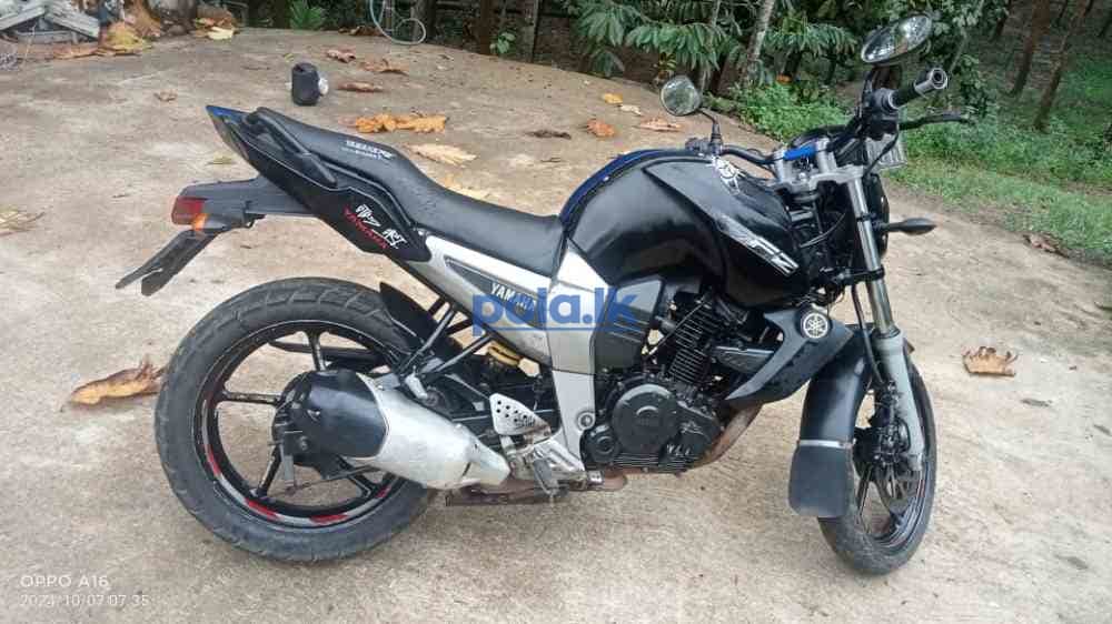Yamaha FZ version 1 - photo 5