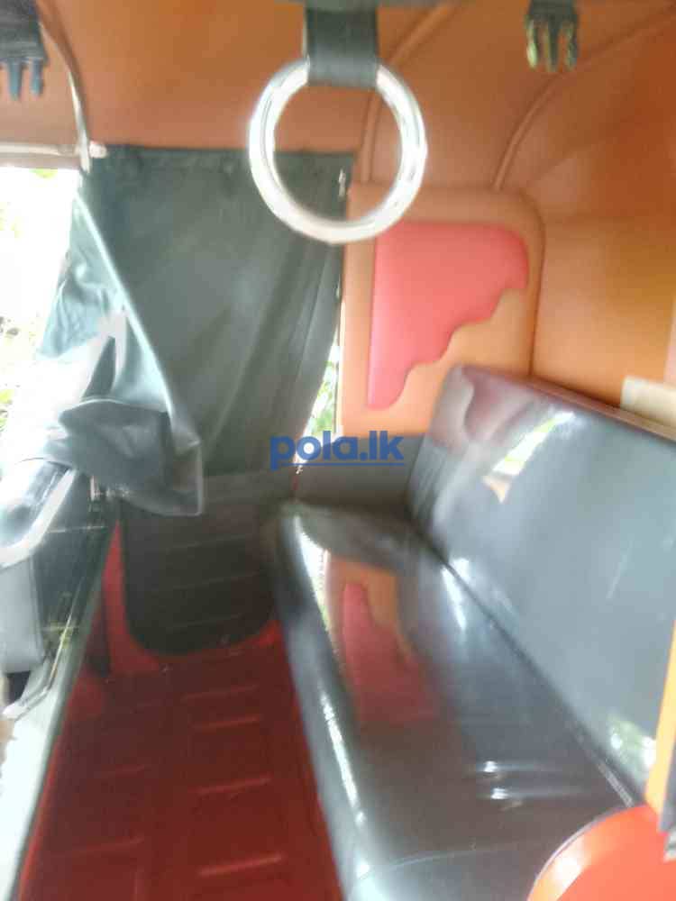 Bajaj three-wheeler - photo 3